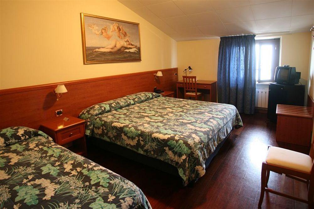 Hotel I Duchi Camerino Exteriér fotografie
